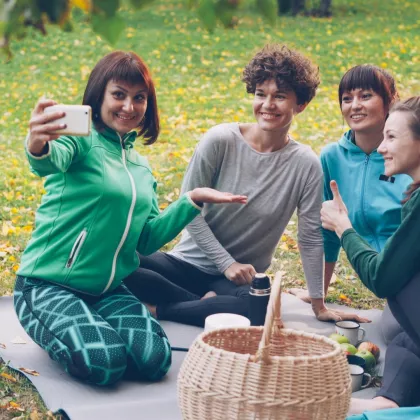 Coach pour timides pour vous aider à surmonter la timidité et gagner en confiance en soi. Programmes de coaching personnalisés disponibles.